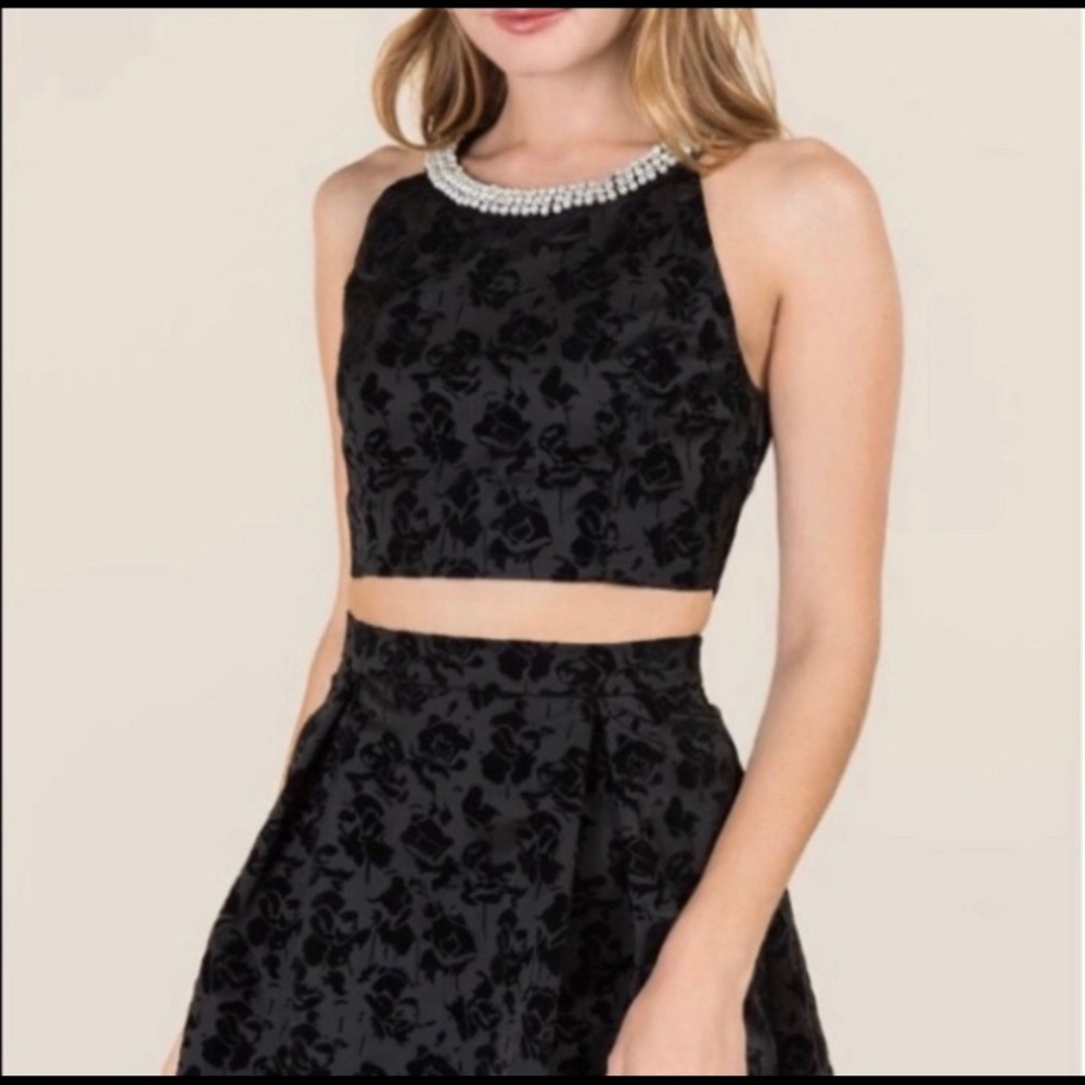 🔆 NWT Francesca’s Black Two Piece Dress Size S
